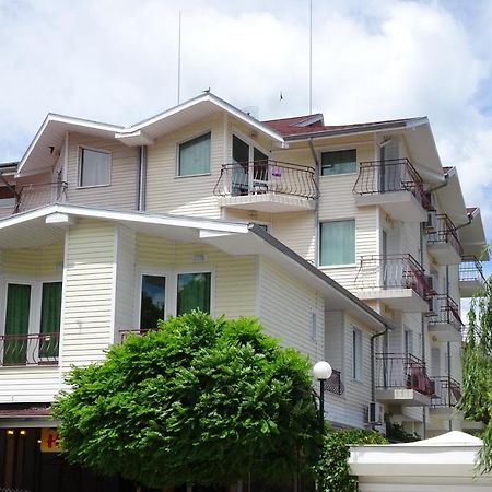 كرانيفو Hotel Niko المظهر الخارجي الصورة