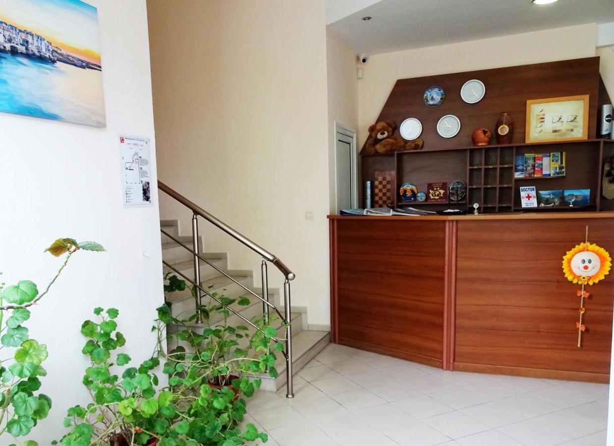 كرانيفو Hotel Niko المظهر الخارجي الصورة