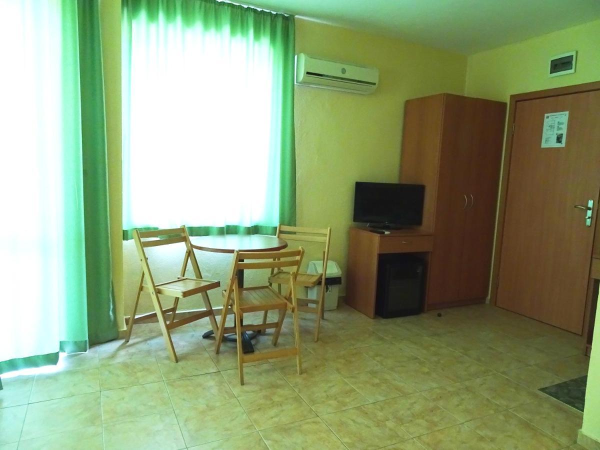 كرانيفو Hotel Niko المظهر الخارجي الصورة