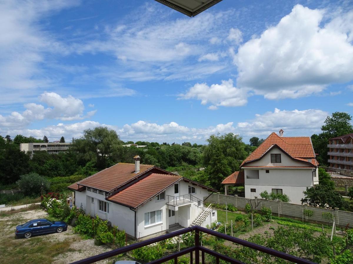 كرانيفو Hotel Niko المظهر الخارجي الصورة