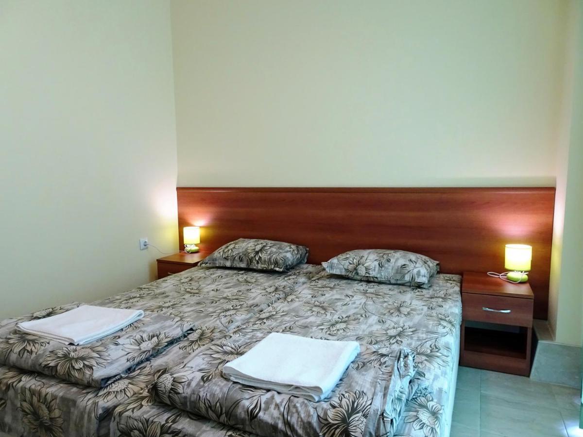 كرانيفو Hotel Niko المظهر الخارجي الصورة
