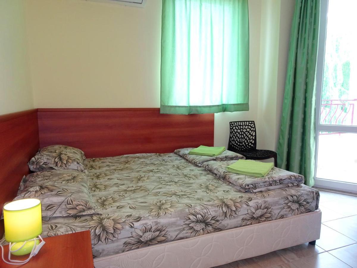 كرانيفو Hotel Niko المظهر الخارجي الصورة