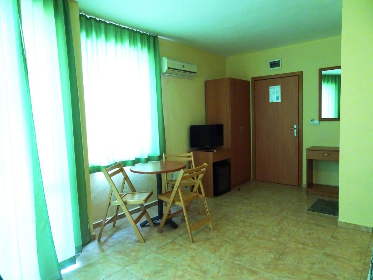 كرانيفو Hotel Niko المظهر الخارجي الصورة